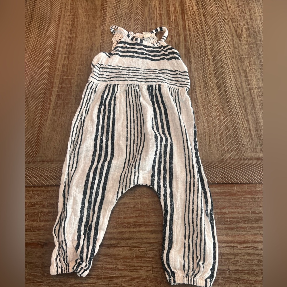 Jessica simpson baby girl jumpsuit 6-9M